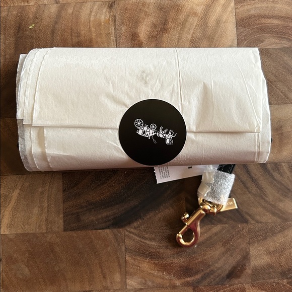 Authentic Coach Sunglass Case With Cherry Print NWT - Picture 2 of 4